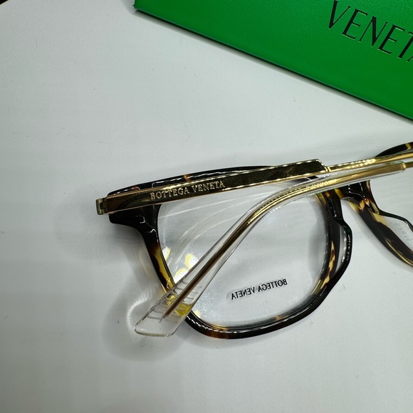 Bottega Veneta Women’s Glasses - Picture 4 of 6